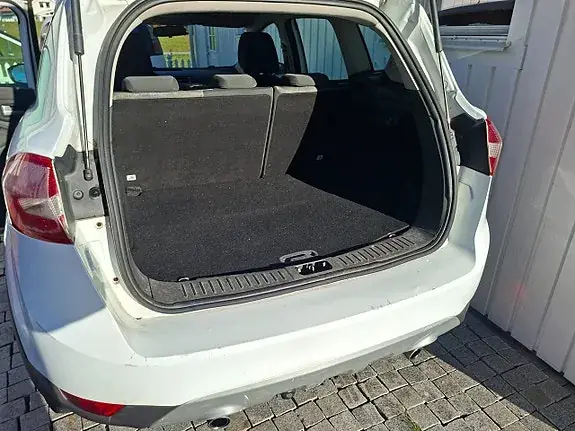 Ford Kuga 2011 photo 4