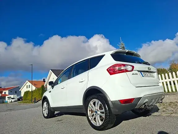 Ford Kuga 2011 photo 2