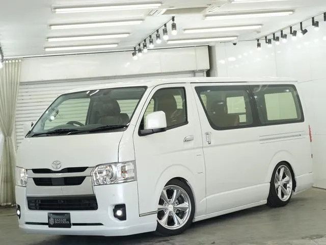 Toyota Hiace 2022 photo 4