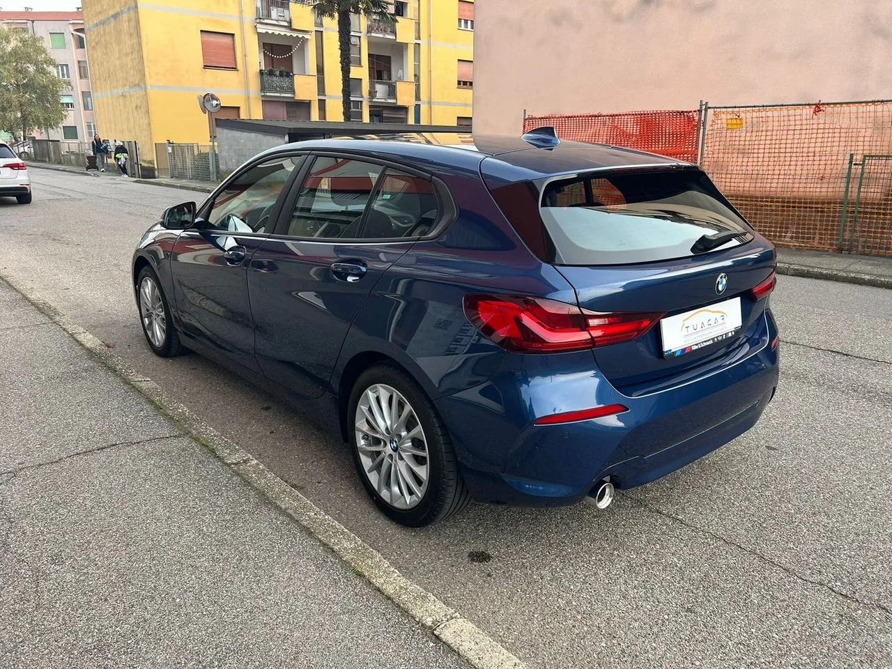 BMW 1 Series 2021 photo 2
