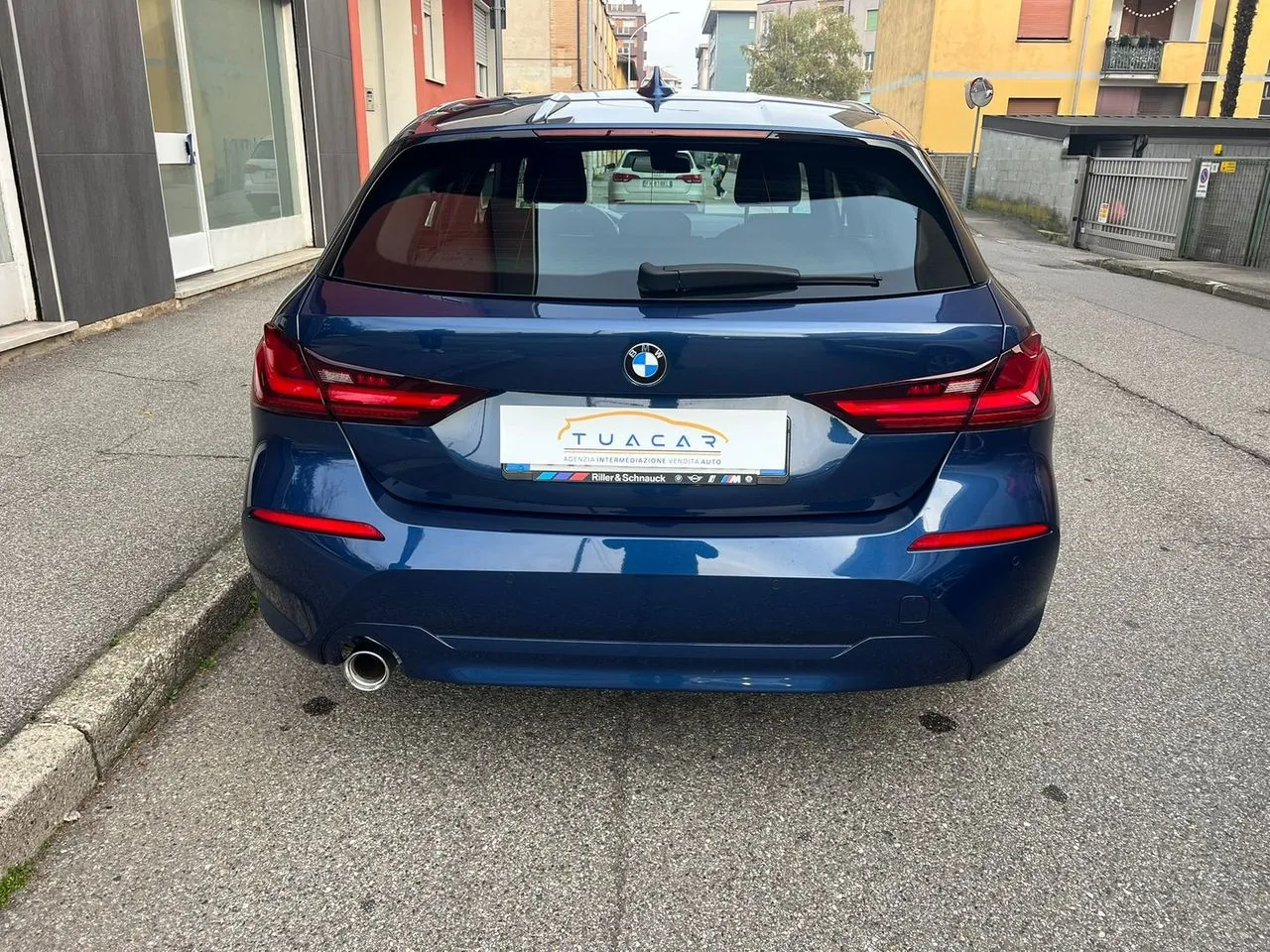 BMW 1 Series 2021 photo 3