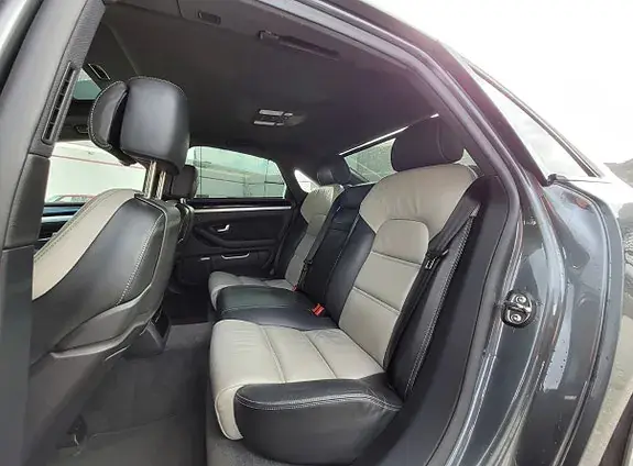 Audi A8 2008 photo 5