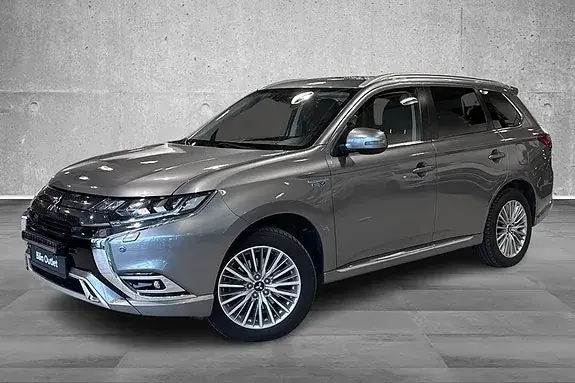 Mitsubishi Outlander 2019 photo 2