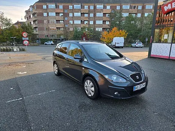 Seat Altea Xl 2012 photo 3