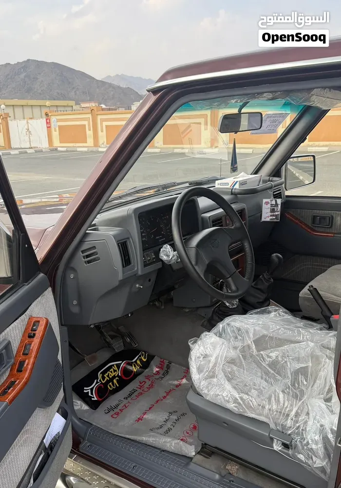 Nissan Patrol 1994 photo 2
