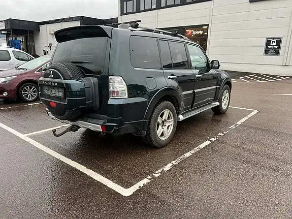Mitsubishi Pajero 2012 photo 5