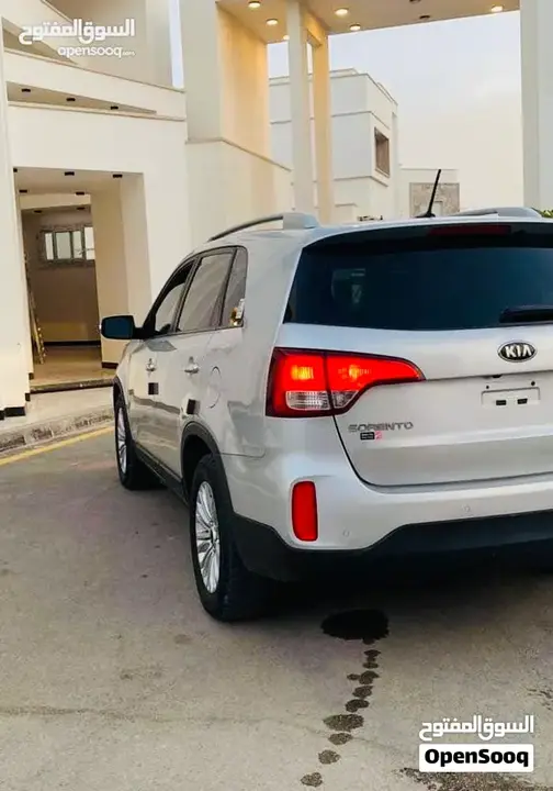 Kia K5 2008 photo 5