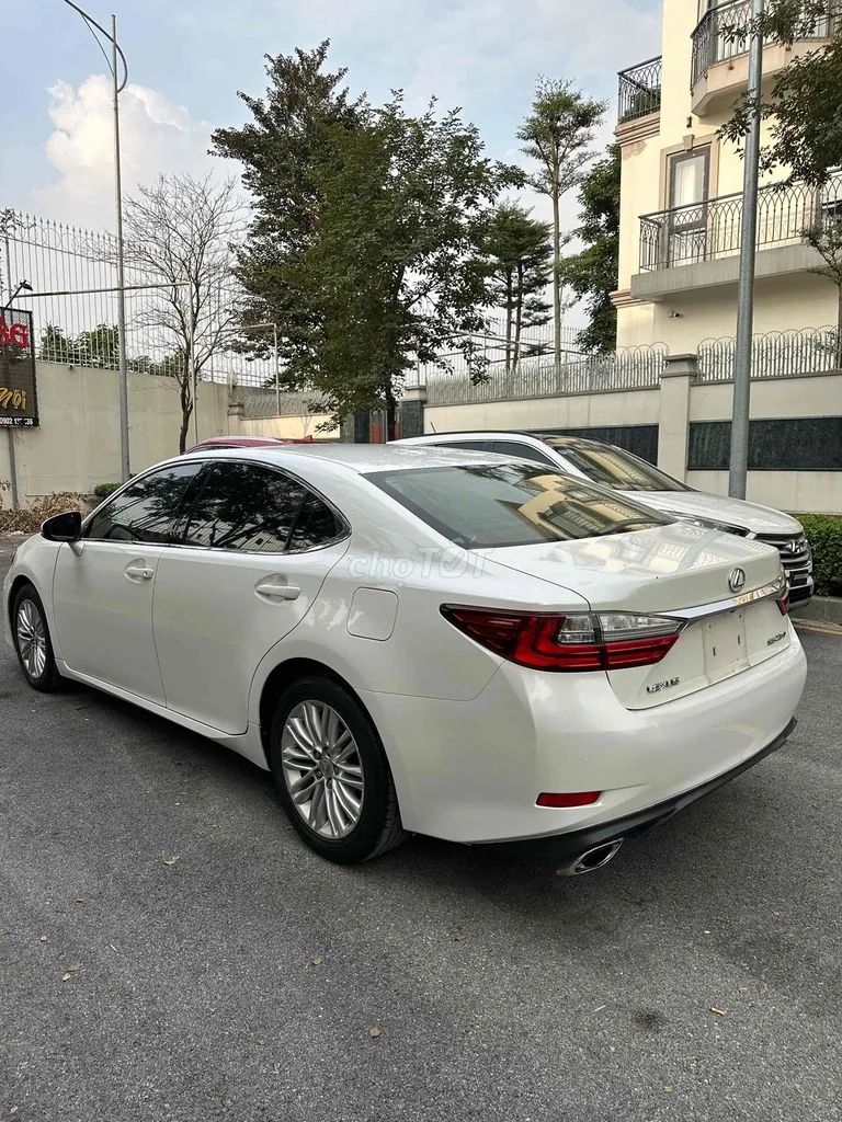 Lexus Es 2015 photo 5