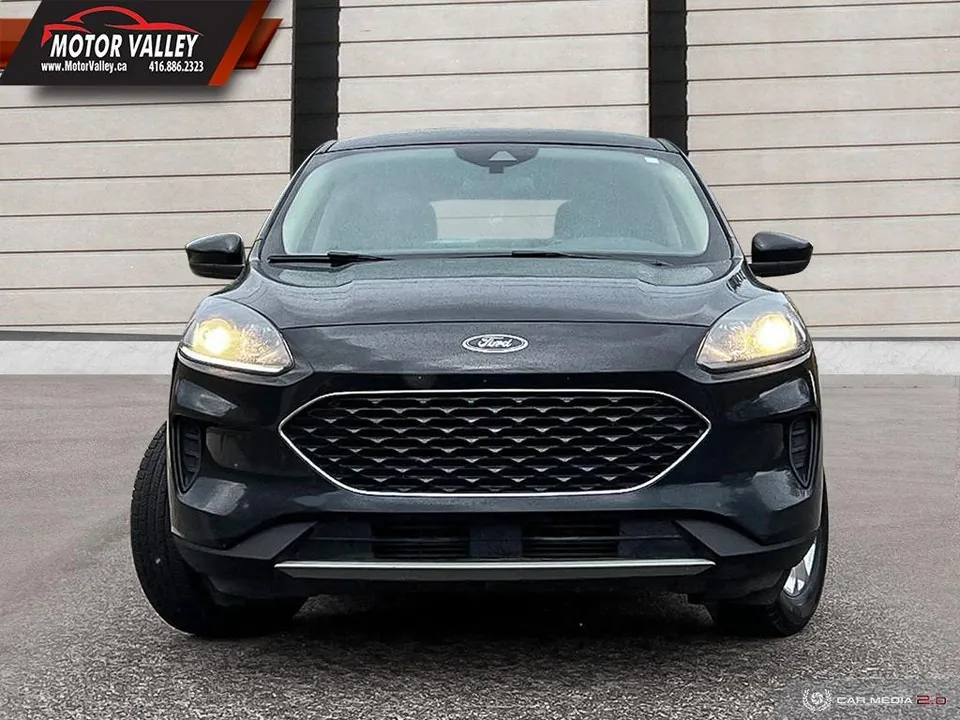 Ford Escape 2020 photo 2