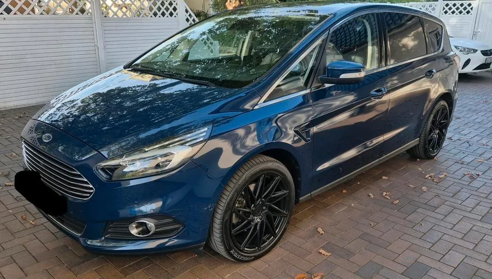 Ford S-Max