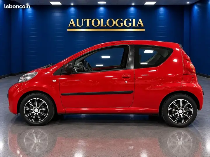 Peugeot 107 2010 photo 2