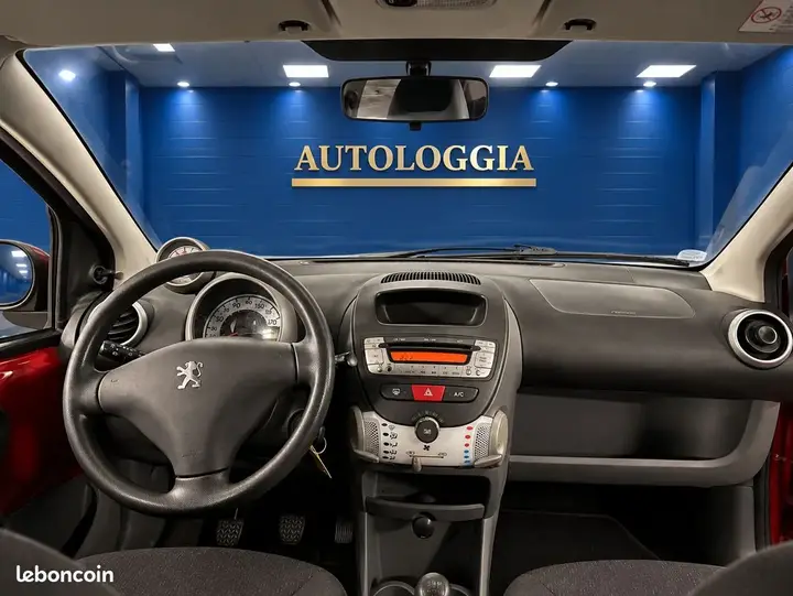Peugeot 107 2010 photo 4