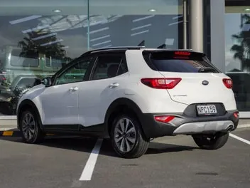 Kia Stonic 2021 photo 3