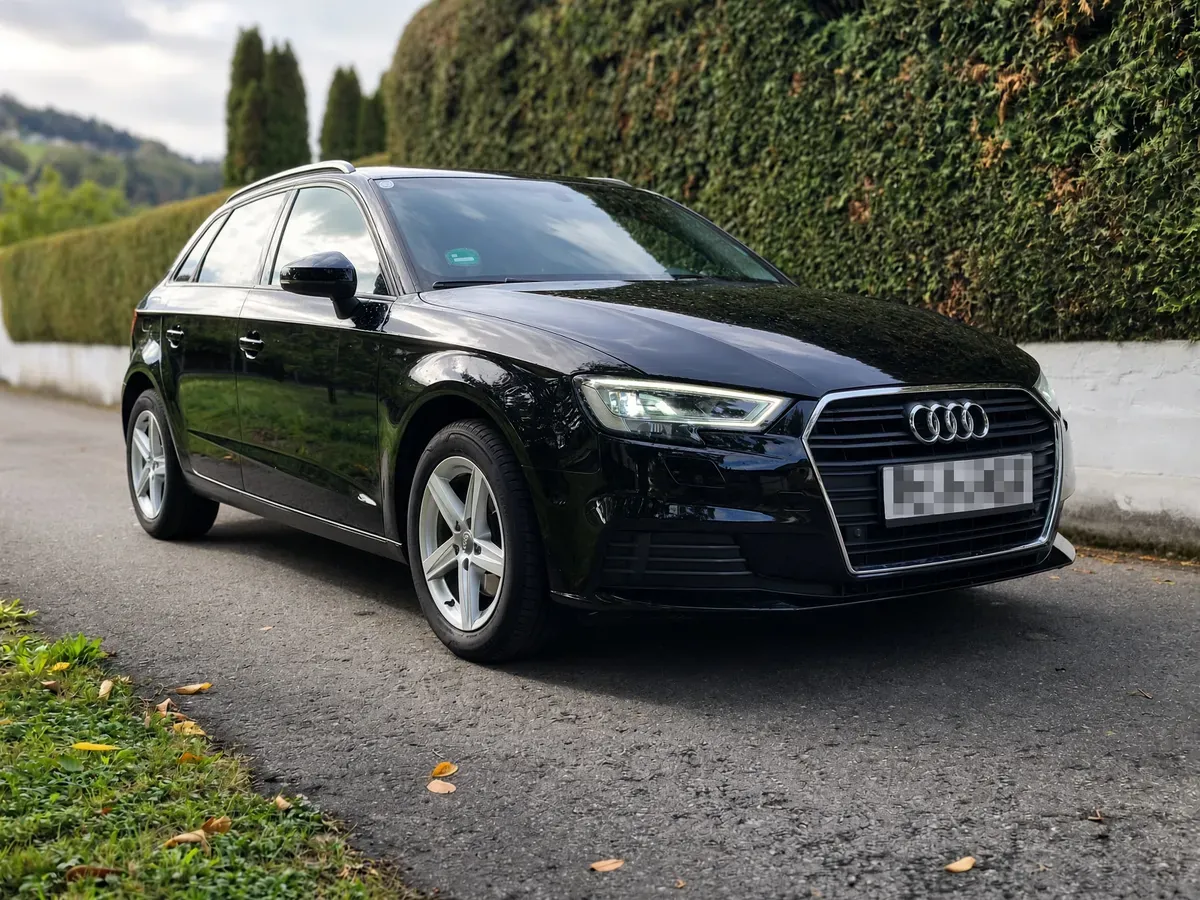 Audi A3 2018 photo 2