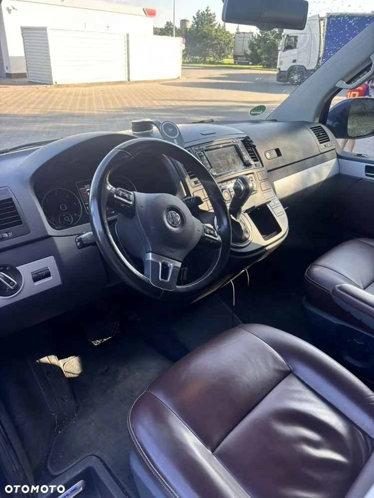 Volkswagen Multivan 2013 photo 3
