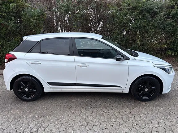 Hyundai I20 2015 photo 5