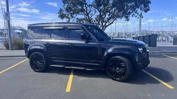 Land Rover Defender 2021 photo 5