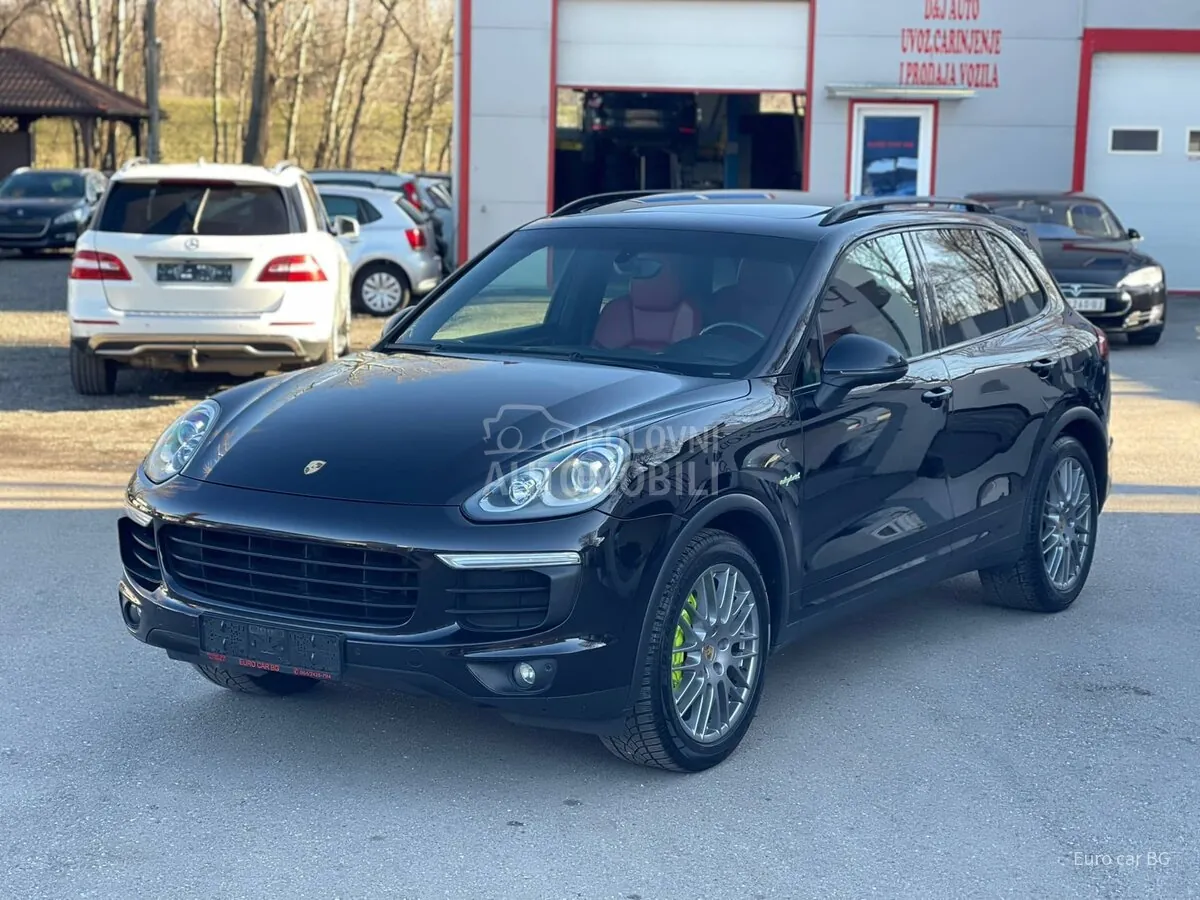 Porsche Cayenne 2015 photo 2