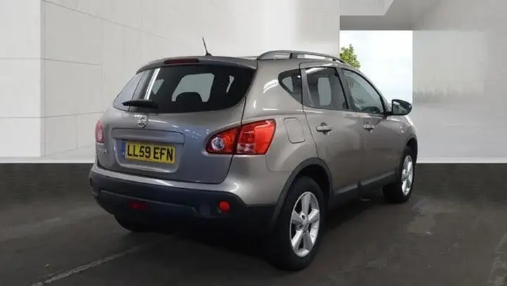Nissan Qashqai 2010 photo 2