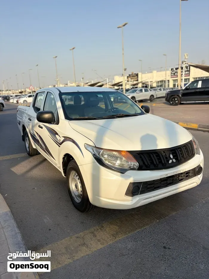 Mitsubishi L200 2018 photo 2