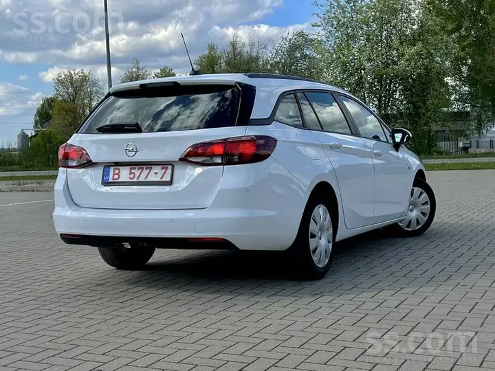 Opel Astra 2020 photo 4