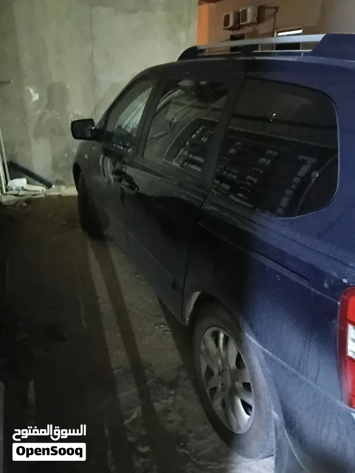 Kia Carnival Mpv