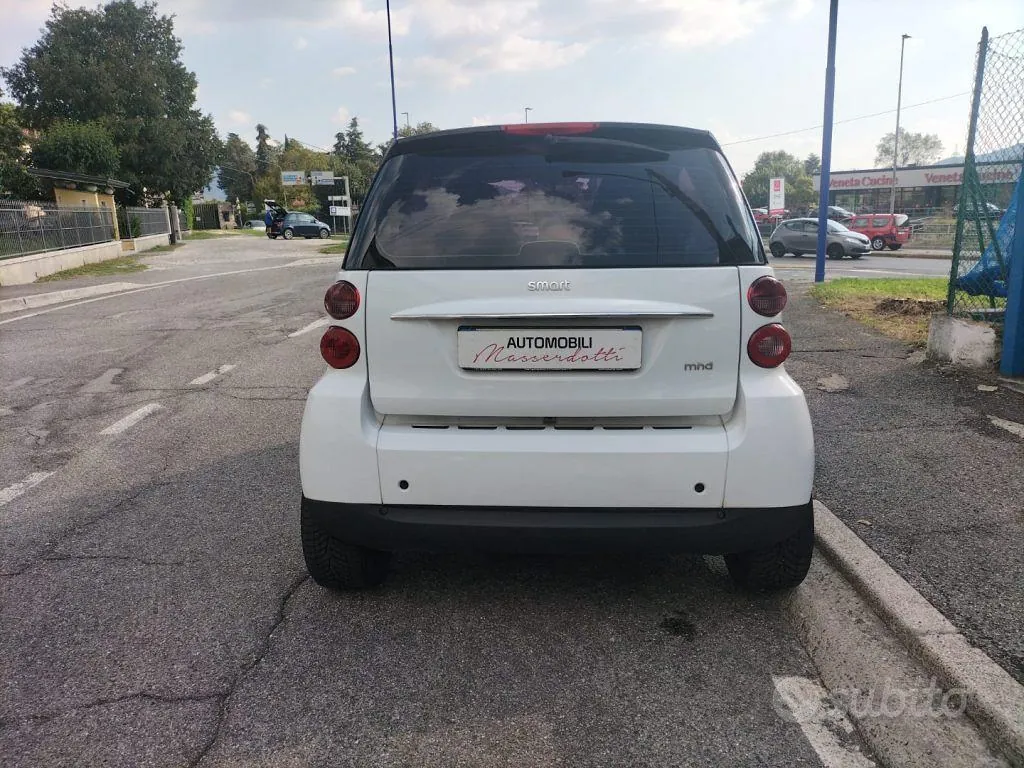 Smart Fortwo 2009 photo 4