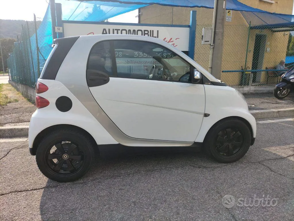 Smart Fortwo 2009 photo 2