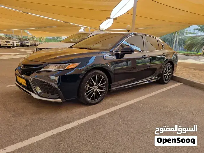 Toyota Camry 2021 photo 2