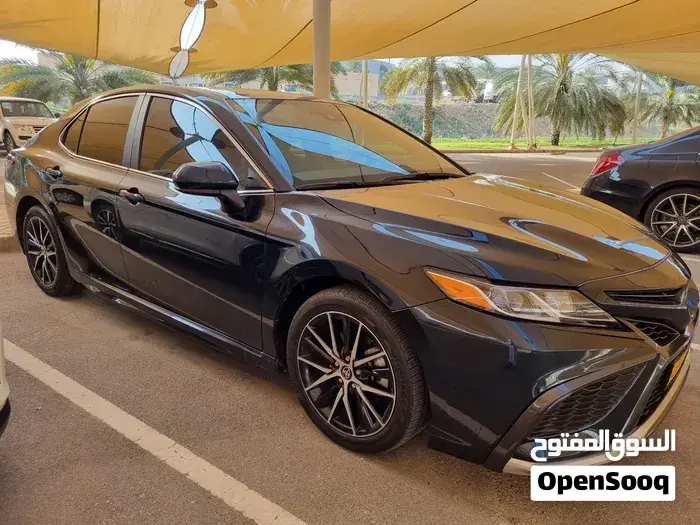 Toyota Camry 2021 photo 3