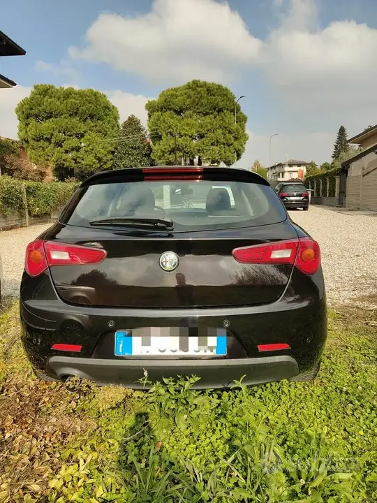 Alfa Romeo Giulietta 2012 photo 4
