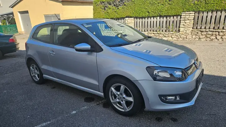 Volkswagen Polo 2014 photo 2