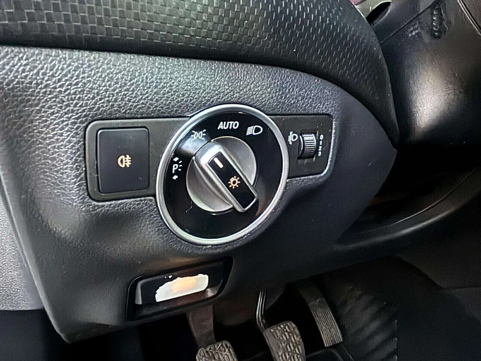 Mercedes-Benz A 160 2014 photo 4