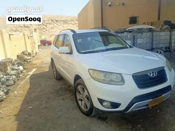 Hyundai Santa Fe 2012 photo 3