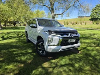 Mitsubishi Pajero Sport 2026 photo 2