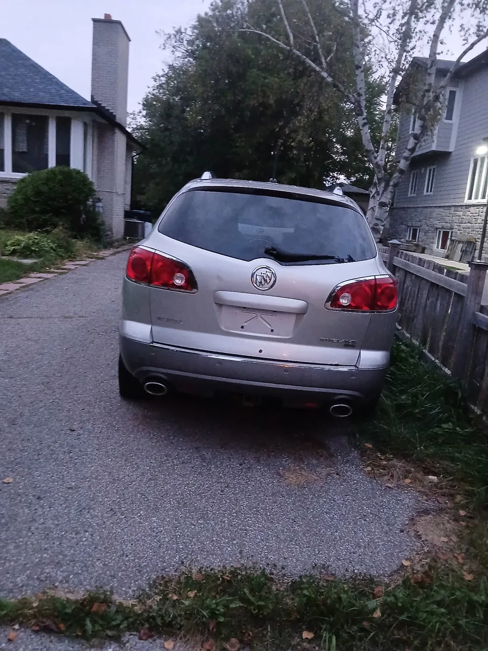 Buick Enclave 2008 photo 2
