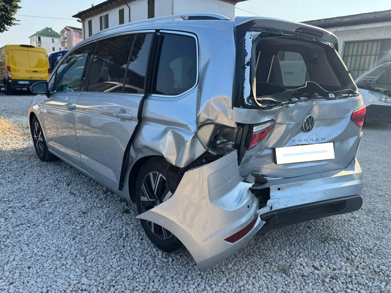 Volkswagen Touran 2023 photo 4