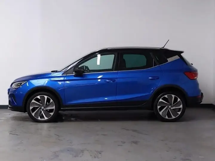 Seat Arona 2023 photo 4