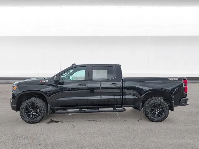 Chevrolet Silverado 1500 2024 photo 3