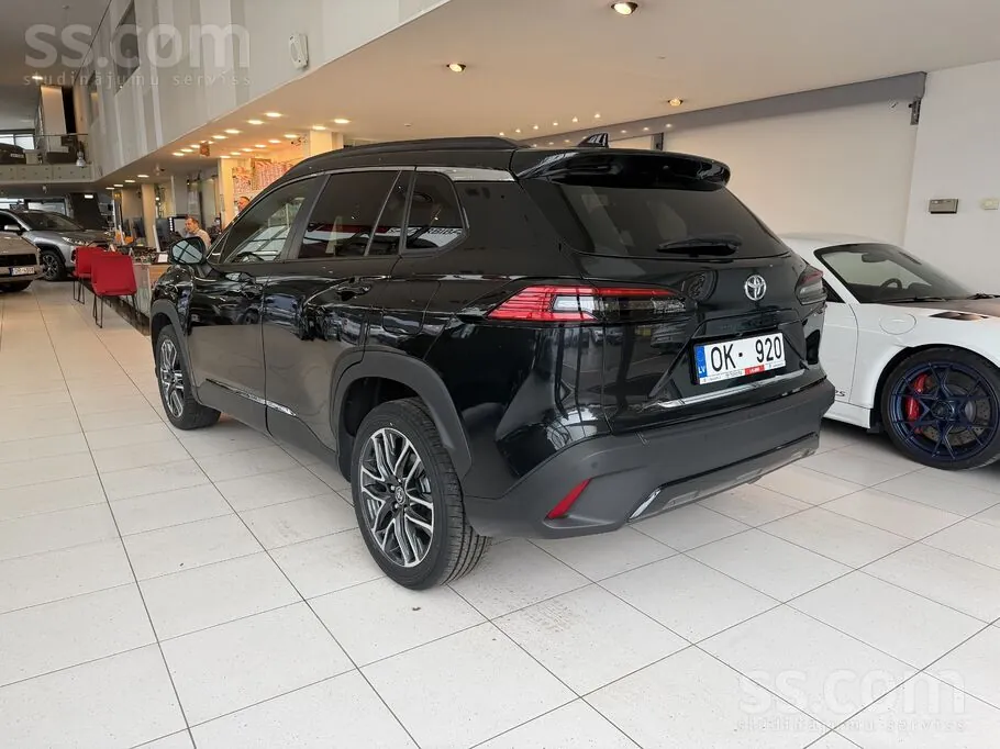 Toyota Corolla Cross 2026 photo 3