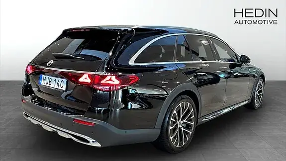 Mercedes-Benz E300 De 2026 photo 4