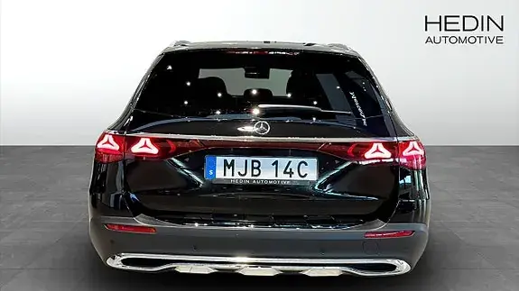 Mercedes-Benz E300 De 2026 photo 5