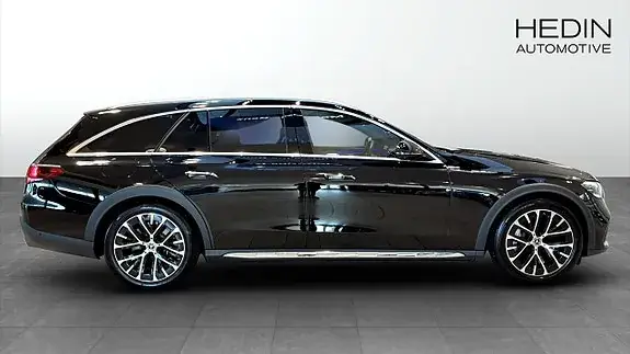 Mercedes-Benz E300 De 2026 photo 3