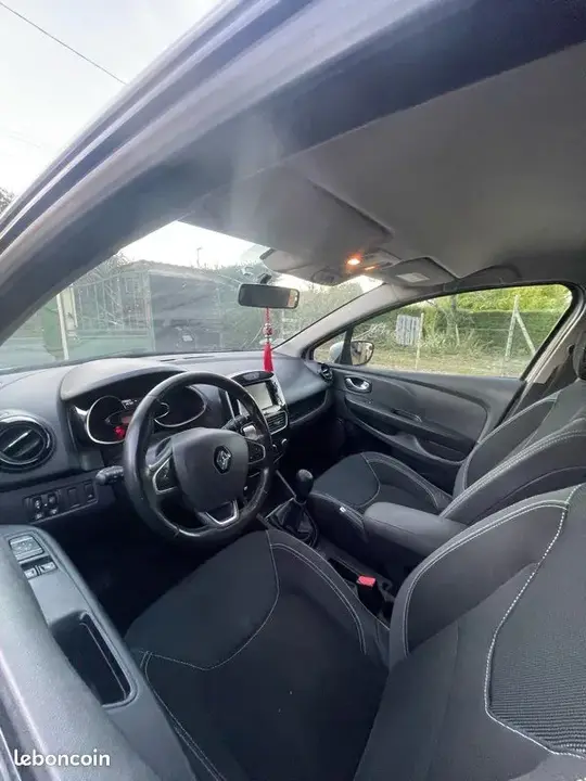 Renault Clio 2016 photo 3