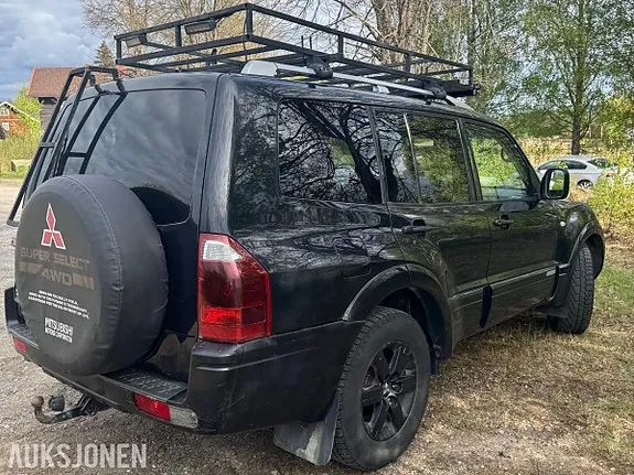 Mitsubishi Pajero 2005 photo 3