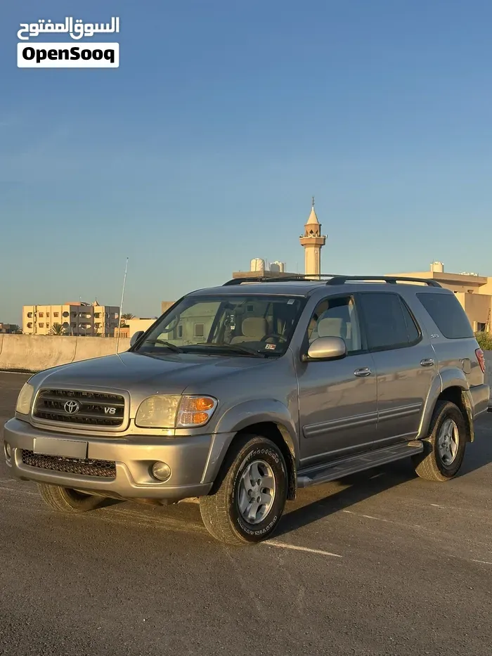 Toyota Sequoia 2004 photo 2