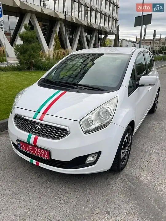 Kia Venga 2012 photo 4