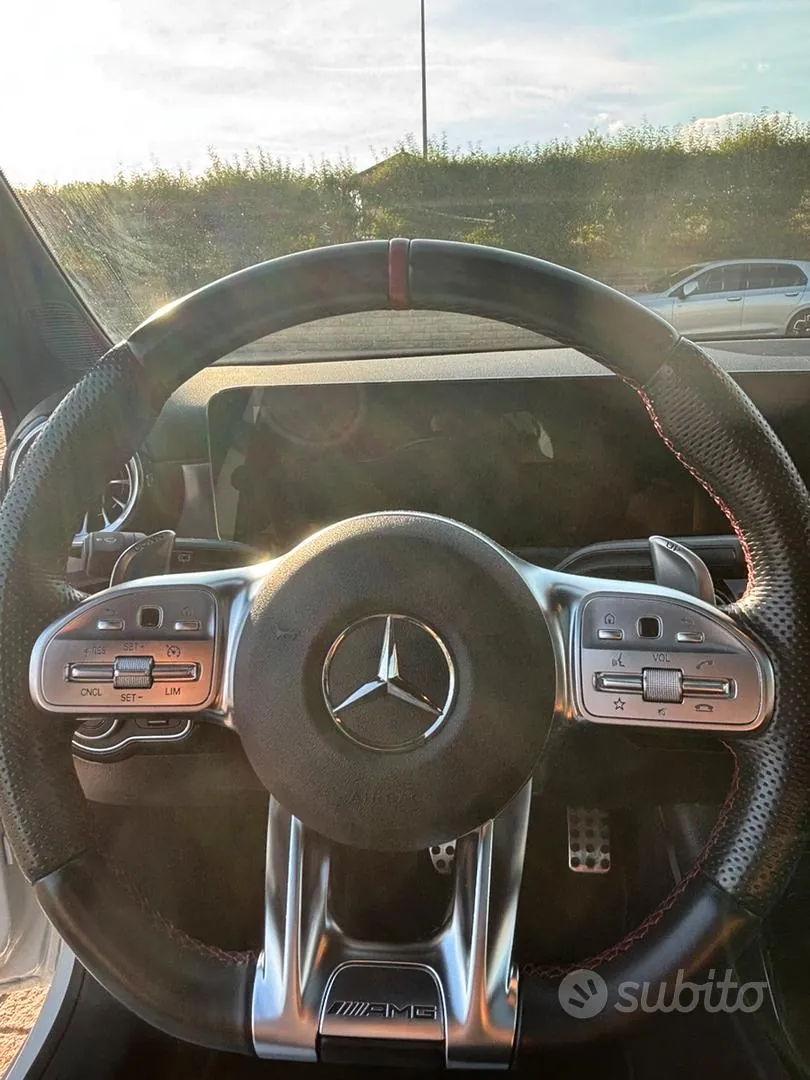 Mercedes-Benz A35 Amg 2022 photo 5