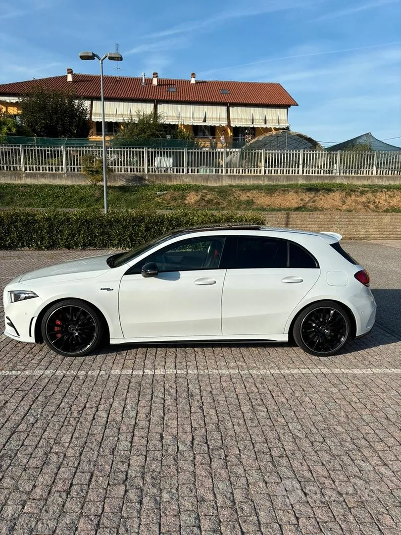 Mercedes-Benz A35 Amg 2022 photo 4