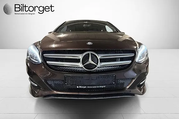 Mercedes-Benz B200 2015 photo 3
